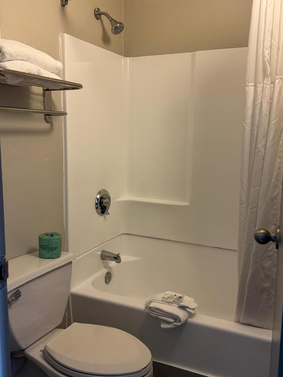 Hotel Super 8 By Wyndham Charleston Wv Extérieur photo